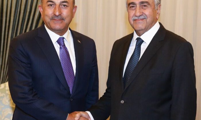 Dışişleri Bakanı Çavuşoğlu, Kktc Cumhurbaşkanı Akıncı İle Görüştü