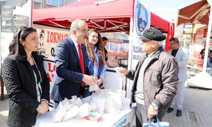 Mudanya Belediyesi şehitler için lokma döktürdü