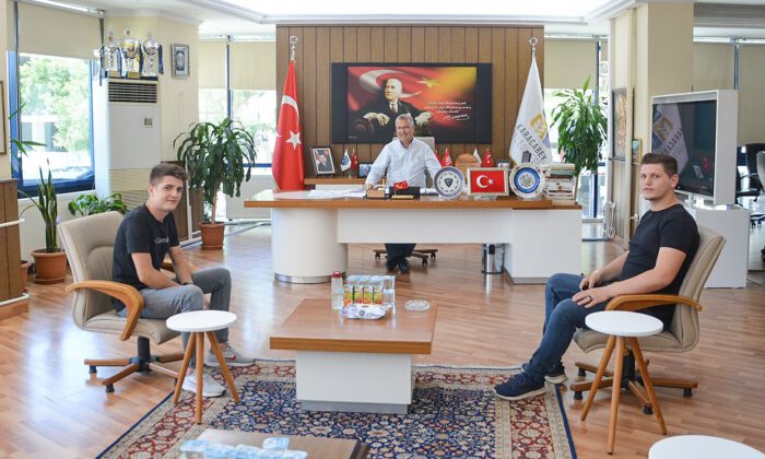 Başkan Özkan, CHP’li gençleri ağırladı