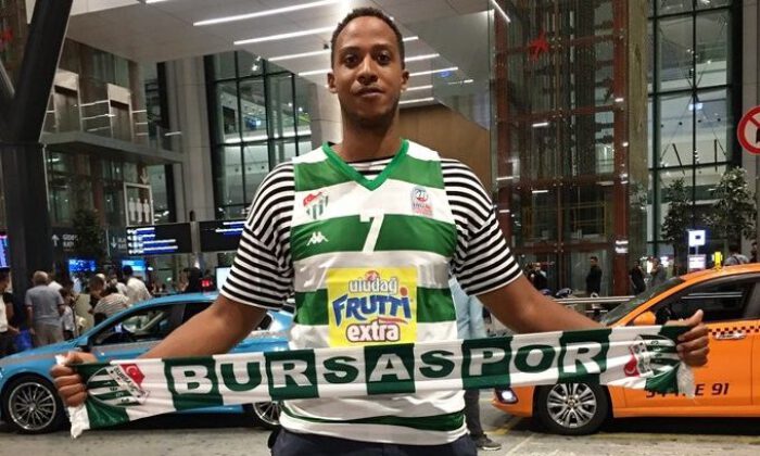 Bursaspor’da yeni transfer