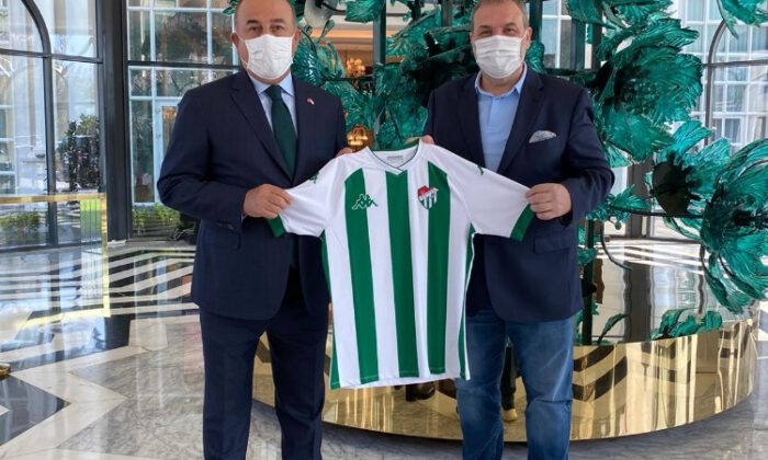 Bursaspor Kulübü Başkanı Erkan Kamat, Dışişleri Bakanı Mevlüt Çavuşoğlu ile görüştü