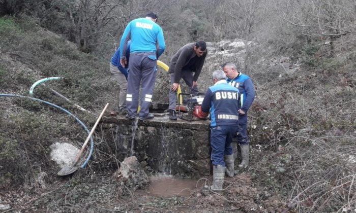 İçme suyu borusundan çıkanı görenler şok oldu