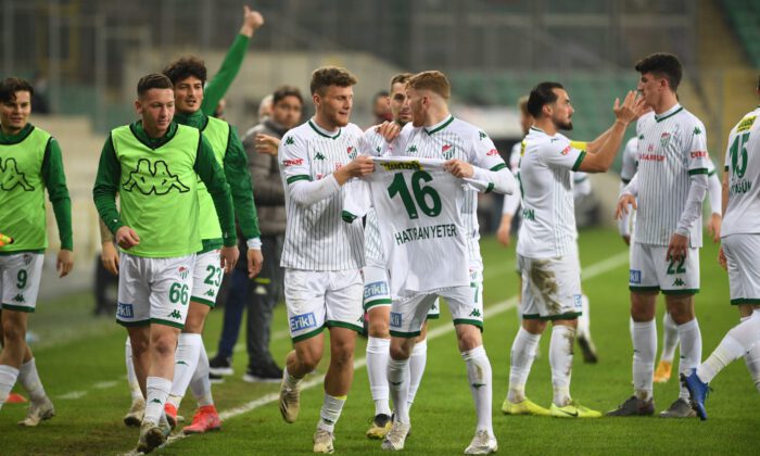 Bursaspor’un Play-Off Şansı Devam Ediyor…