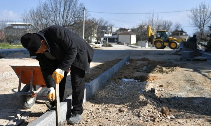 Osmangazi̇’de Cadde Ve Sokaklar Yeni̇leni̇yor