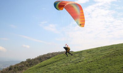 YAMAÇ PARAŞÜTÜ HEDEF ŞAMPİYONASI’NA RÜZGAR ENGELİ