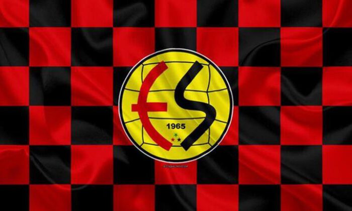 Eskişehirspor son dakikaları oynuyor!