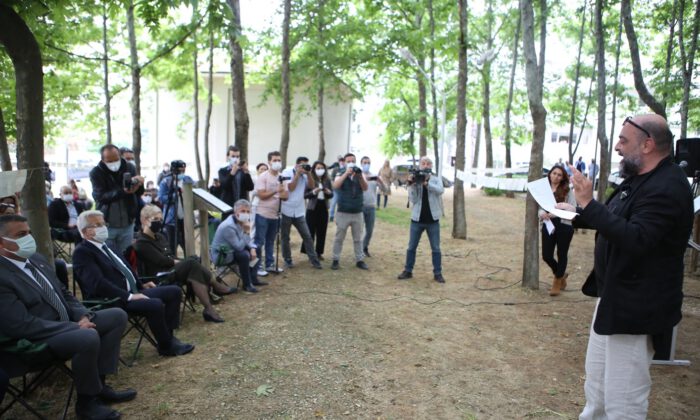 Nazım Hikmet ölümünün 58. yılında özlemle anıldı