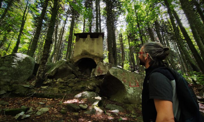 Tarzan’ın yaşadığı alan Uludağ ormanlarının içinde ilk günkü gibi duruyor