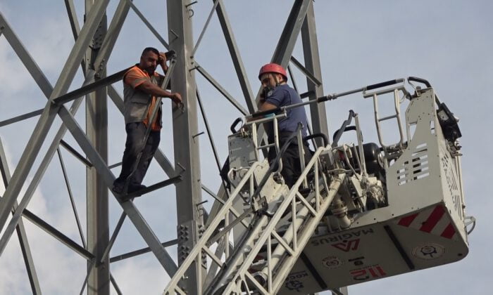 İntihar şovmeni vatandaşları böyle kandırıyormuş