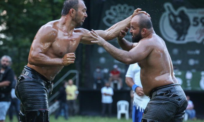 Çalı’da başpehlivan Orhan Okulu oldu