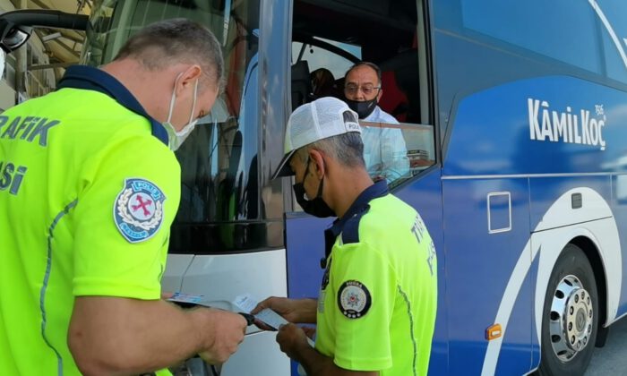 Bursa’da otobüs seferleri polis kontrolünde