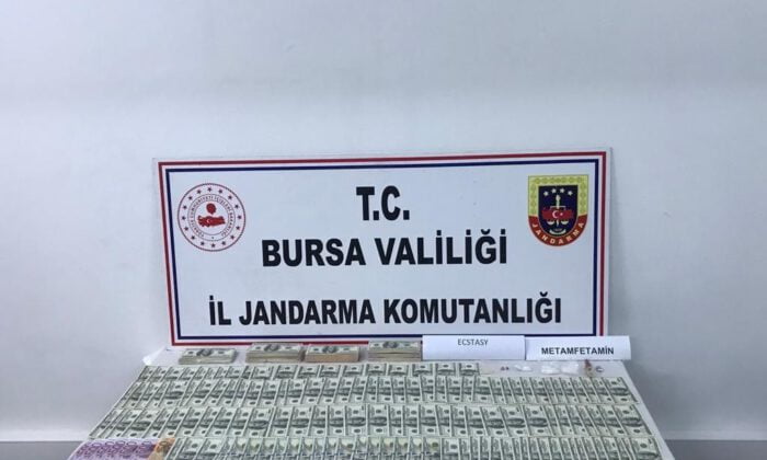 Bursa’da sahte para operasyonu