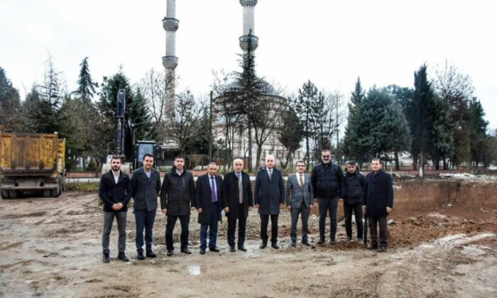 Yenişehir’e yapılacak yeni okulun inşaatı başladı