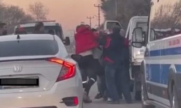 Bursa’da trafik kavgası! O anlar kamerada