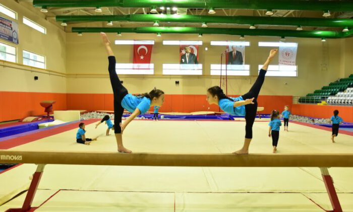 Yıldırım’da çocuklara yaz kış spor imkanı