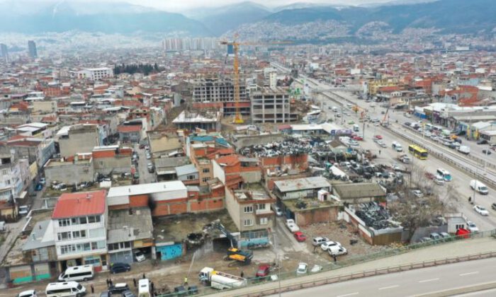 İstanbul Caddesi’nde dönüşüm sürüyor