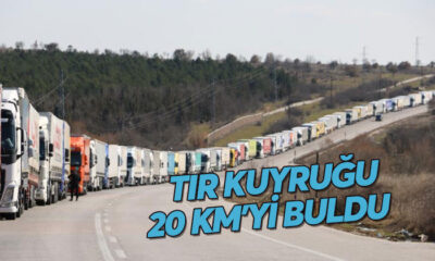 Sınırda tır kuyruğu 20 kilometreyi buldu, şoförler mülteci nöbeti tutuyor