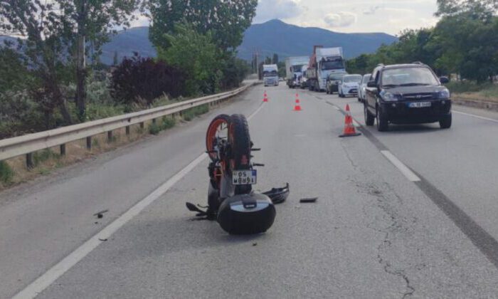 Bursa’da motosiklet sürücüsü ölümden döndü