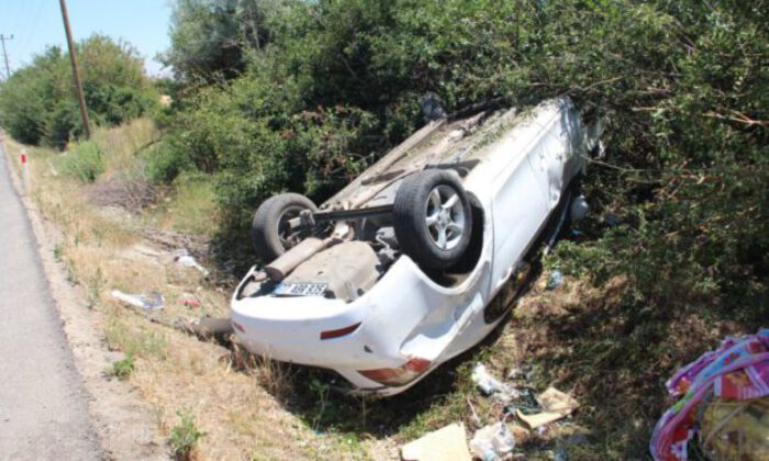 Elazığ’da otomobil takla attı: 6 yaralı