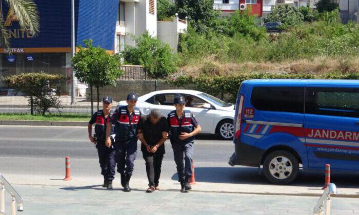 Genç kadını kaçırdığı iddia edilen şahıs, alışveriş merkezinde yakalandı