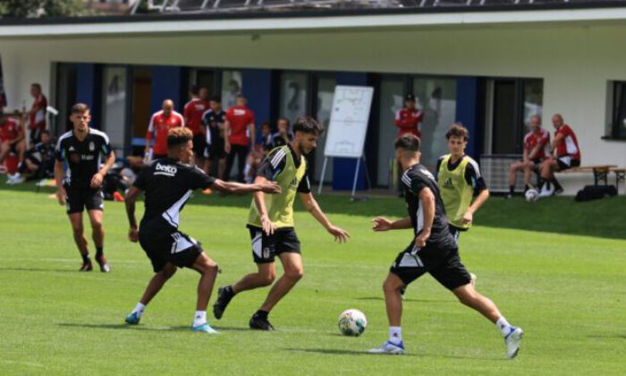 Beşiktaş günün ilk antrenmanını yaptı