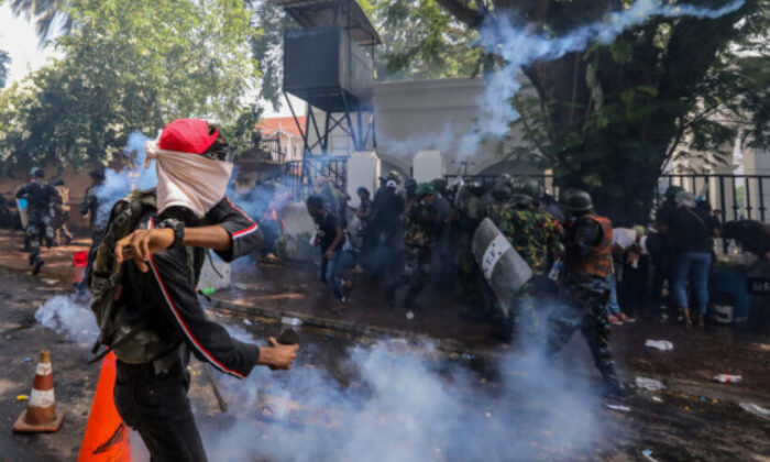 Sri Lanka’daki protestolarda 1 kişi öldü, 84 kişi yaralandı