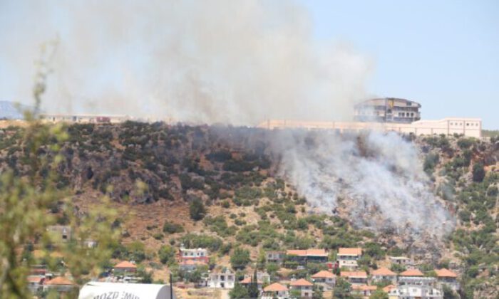 Antalya’da makilik alanda çıkan yangın kontrol altına alındı