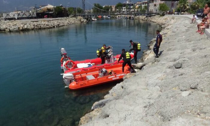 Edremit Körfezi’nde kaybolan 2 kişiyi arama çalışmalarında 4’üncü gününde devam ediyor