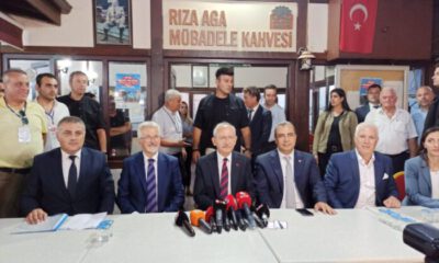 Kılıçdaroğlu, muhtarlar ve vatandaşlarla buluştu