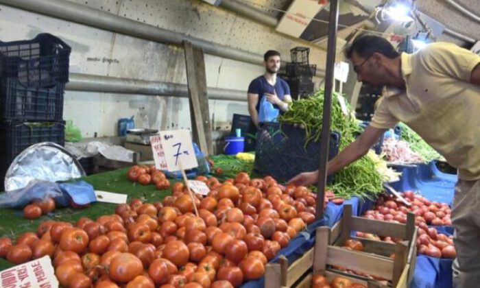 Bursa’da pazarın ateşi düştü