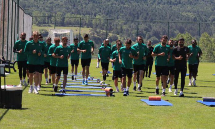 Spor Toto 1. Lig’in yeni ekibi Sakaryaspor sezona hazırlanıyor