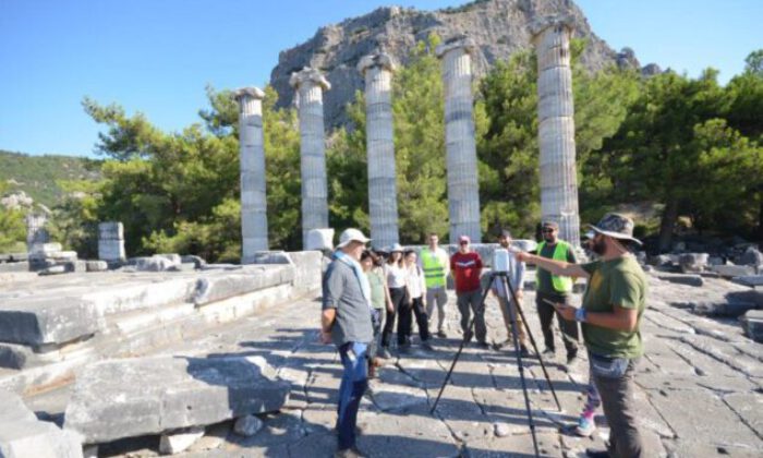 Priene 2022 çalışmaları Uluslararası Yaz Okulu ve Sempozyum ile başladı