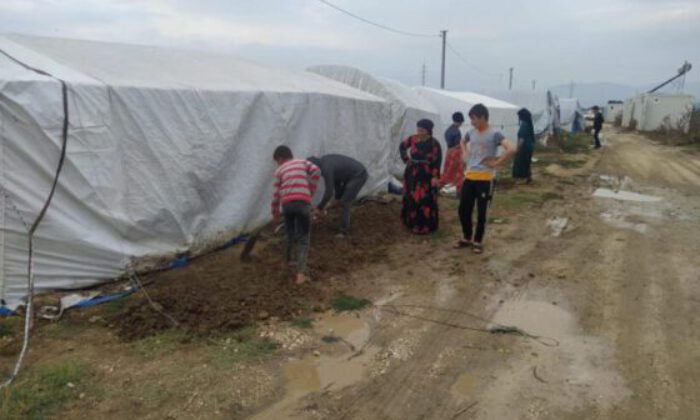 Sağanak yağmur sonrası 300 kişinin tahliye edildiği bölge gündüz görüntülendi