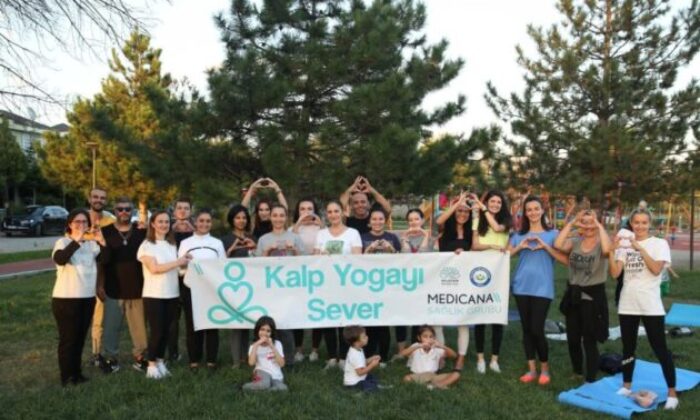 Kalp yogasıyla kalp sağlığına dikkat çektiler