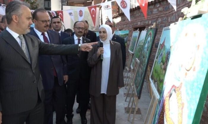 Türk Dünyası Şuşa Yılı Yağlı Boya Sergisi beğeniye sunuldu