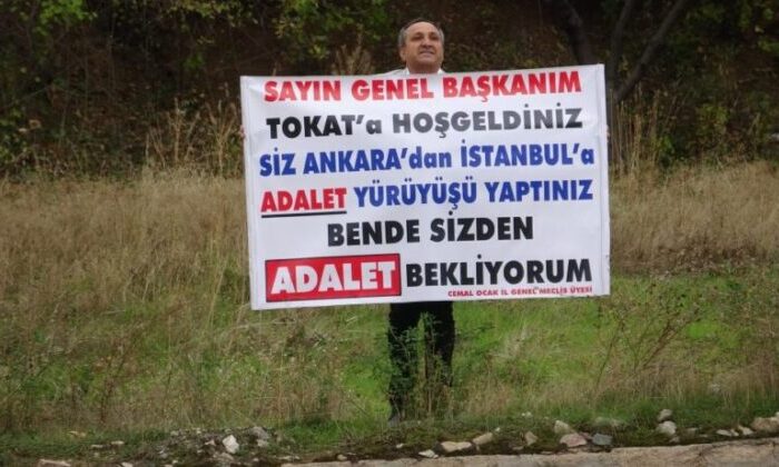 Kılıçdaroğlu’nun kaldığı otelin karşısında “Adalet istiyorum” diye pankart açtı