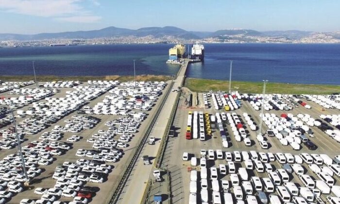 Otomotiv ihracatı kasımda 2 milyar 875 milyon dolar oldu