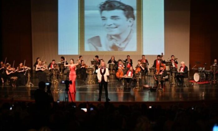 Zeki Müren Bursa’da şarkılarla anıldı