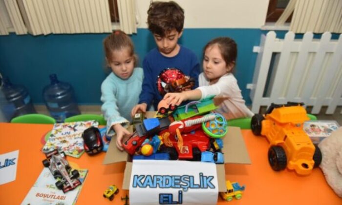 Yıldırımlı miniklerden depremzede kardeşlerine destek