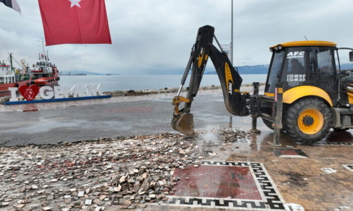 Gemlik meydanına estetik dokunuş