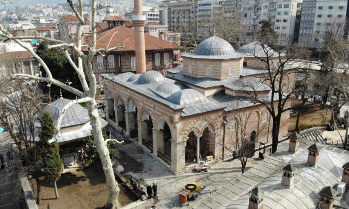 Gazi Orhan Bey Camii, 3 yıl aradan sonra teravih namazı ile ibadete açılıyor