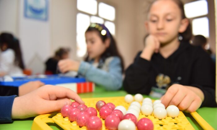 Yıldırım’da çocuklar hem öğreniyor hem eğleniyor