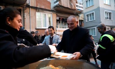 Gemlikliler sokak iftarında buluştu