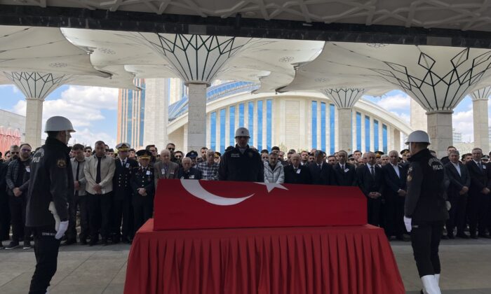 Şehit polis memuru Özgür Barçın, Ankara’da son yolculuğuna uğurlandı