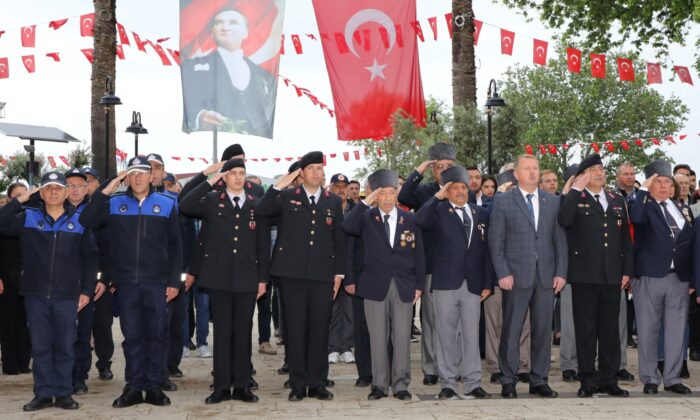 Mudanya’da coşkulu kutlama