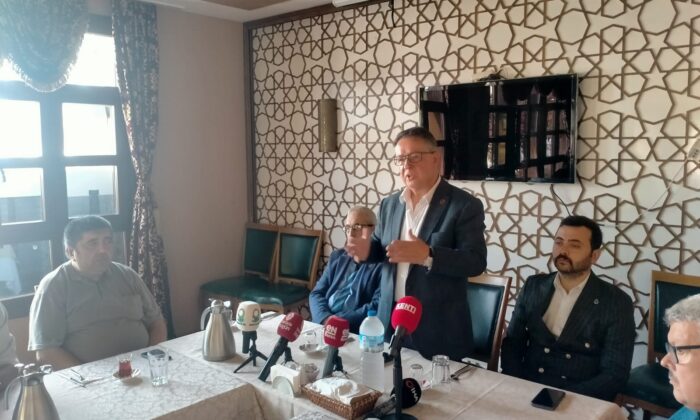 Ekrem Alfatlı basın mensupları ile kahvaltı etkinliğinde bir araya geldi