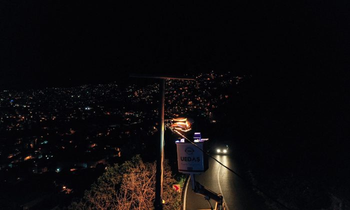 UEDAŞ ekipleri yılbaşında kesintisiz enerji için görev başında