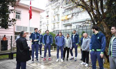 Tofaş Basketbol Takımı, Atatürk’ün evini ziyaret etti