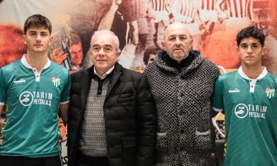 Bursaspor Kulübü, Ahmet Hakan Atış ve Ahmet Berke Ay’la profesyonel sözleşme imzaladı