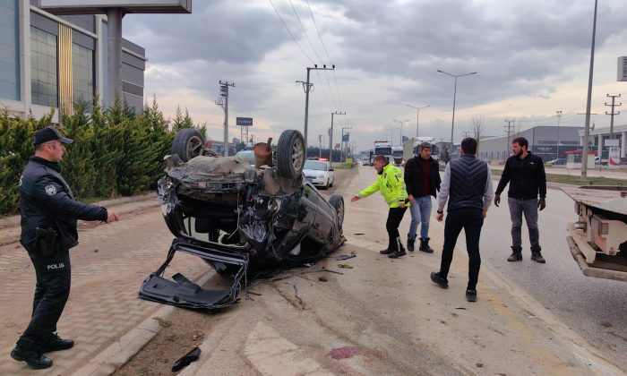 Taklalar atarak karşı yöne geçti